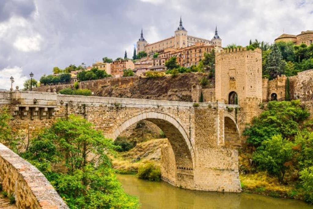Stay Toletvm Apartametos Turisticos Toledo Exterior photo